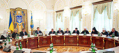 2013.04.23_uccro_yanukovych_kyiv_2m_irs.in.ua_400